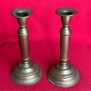 🕯️ Pair Solid Brass Candlestick Holders. Antique probably from 1940/1950z 🕯️
